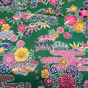 Tissu Okinawa Bingata Hibiscus & Montagne : Vert - 1 mètre - Coton 100 %