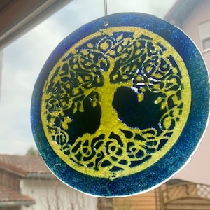 Großes Fensterbild: Baum des Lebens in Blau und Gelb