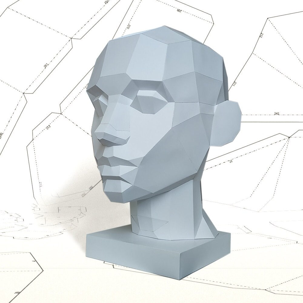 Low poly head. Papercraft 3D