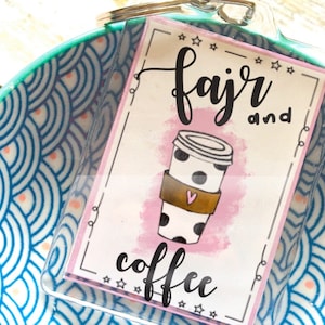 Fajr och kaffe islamisk nyckelring: Handritad muslimsk gåva