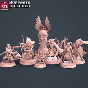 Può includere: Un set di sette miniature stampate in 3D, tra cui una figura alata con un globo luminoso, un cavaliere con una spada, un guerriero con uno scudo, una figura con arco e frecce e altre tre figure. Le miniature sono stampate in un colore marrone chiaro e sono pronte per essere dipinte.
