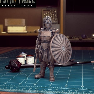 Goliath Paladin Miniature | Female Goliath Fighter Miniature | for D&D 5e, Pathfinder and other RPG&#39;s | 28mm |  32mm | 75mm