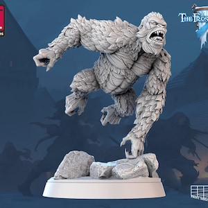 Jumping Gorilla Miniature | Snow Ape Running Figure | Arctic Monster | Frost City Encounters | for D&D 5e, Pathfinder and other RPG&#39;s|32 mm