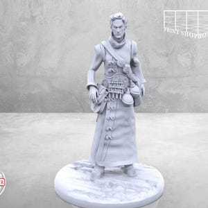 Elf Alchemist Miniature | Elven Artificer Miniature | Heroic Character | Tabletop RPGs like D&D or Pathfinder | 28mm