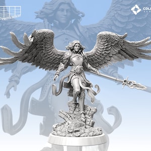 Peut inclure: Une figurine miniature blanche et détaillée d'un guerrier ange avec des ailes déployées. L'ange tient une lance dans sa main droite et se tient sur une base de pierre brisée.