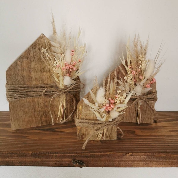 Holzhäuschen mit Trockenblumen Boho Style Scandi Holzdeko
