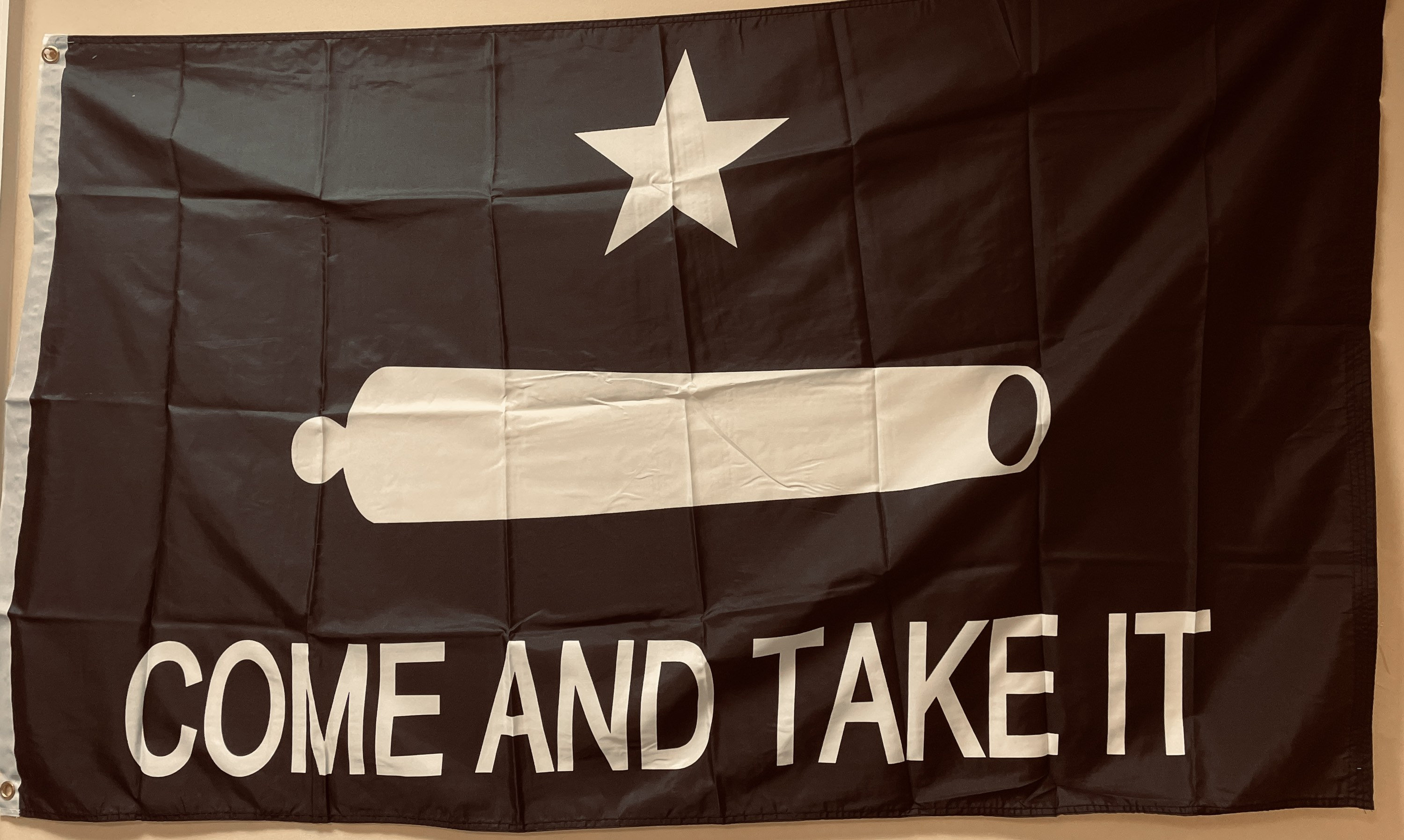 thumbnail image 2 of Gonzales Come And Take It Flag 3x5ft Battle Of Gonzales Texas Cannon House Flag Poly Nylon 2 of 6