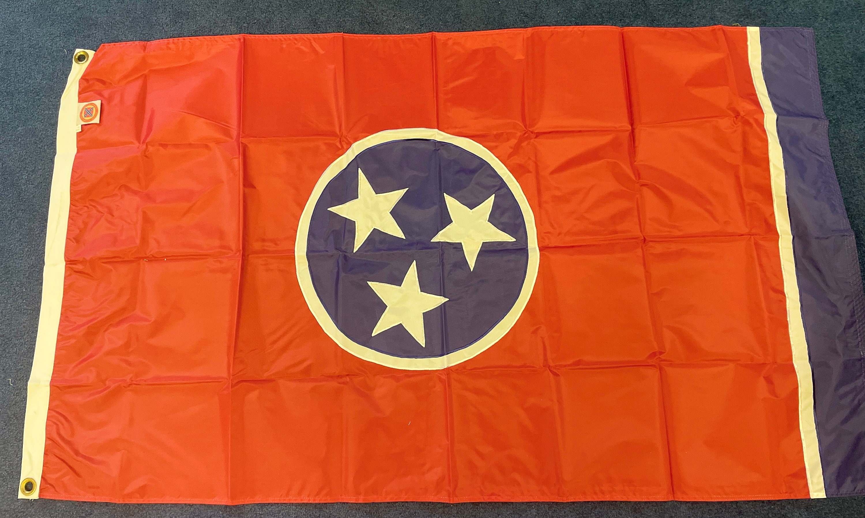 Vintage Embroidered Tennessee State Flag: Sewn Nylon, Brass Grommets - Etsy, image size:3000x1797