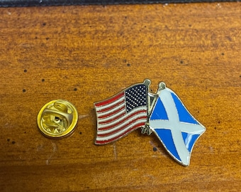 USA & Scotland Friendship Lapel Pin: Cloisonné Country Flags