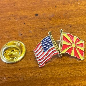 USA & North Macedonia Friendship and old  Macedonia country flag lapel pin hand stamped and baked finished cloisonné pin