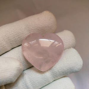Rosenquarz Herz Kristall - Liebesstein für Heilung & Meditation, Romantisches Geschenk, Chakra Ausgleich, Natürlicher Rosa Kristall Dekor