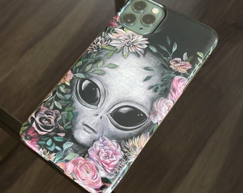 Area 50 Hun Phone case - Alien Floral Dark Green Black Aesthetic - Snap Phone Case