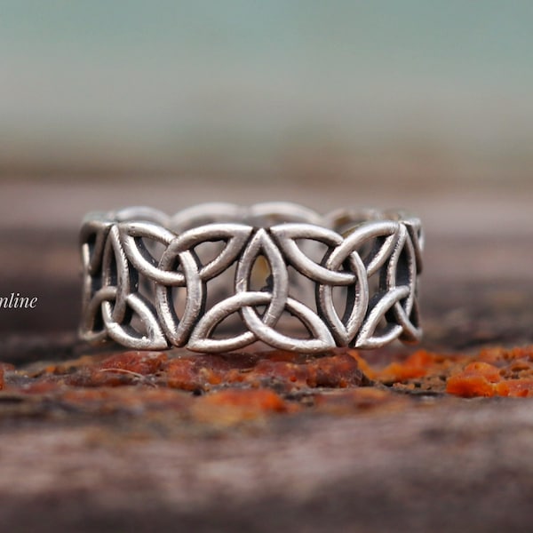 Silver Knot Band Ring, Trinity Ring, 925 Sterling Silver Ring, Celtic Knot Ring, Handmade Ring, Wedding Ring, Thumb Ring, Gift For Her/Him