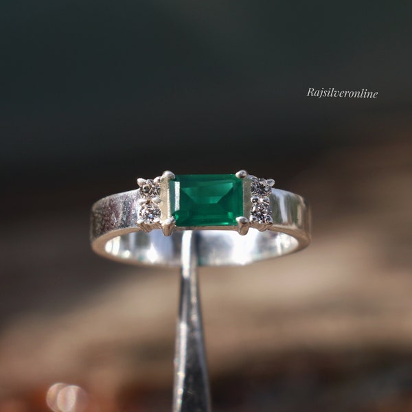 Emerald Ring, Solitaire Ring, 925 Sterling Silver Ring, Handmade Ring, Wedding Ring, Promise Ring, Green Gemstone Ring, Birthday Gifts Her