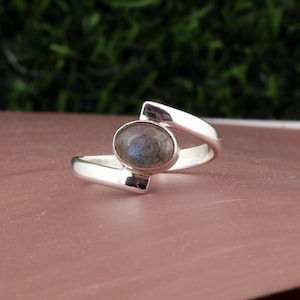 Natural Labradorite Ring, Labradorite Silver Ring, Labradorite Ring, 925 Sterling Silver Ring, Handmade Ring, Ring For Women, Gift For Her