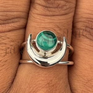 Anillo de luna creciente de malaquita: banda de plata de ley 925, joyería hecha a mano, anillo minimalista, anillos celestiales.