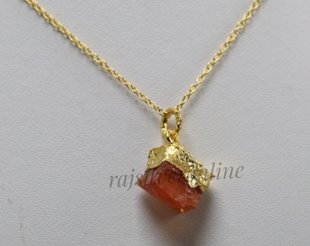 Rå karneolhalsband, 18k guld vermeilhänge, handgjort hänge, naturligt karneolhänge, minimalistiskt halsband för kvinnor, present till henne