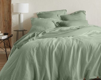 Linge de Lit en Chanvre et Coton Biologique Coloris Vert Céladon avec Boutons en Bois