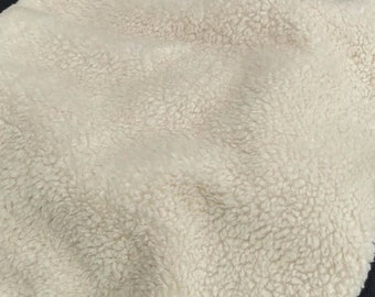 Tissu Sherpa Fausse Fourrure Coloris Écru - Certification Oeko-Tex - Tissu Chaud et Épais pour l'Hiver Doublure de Manteaux Ameublement