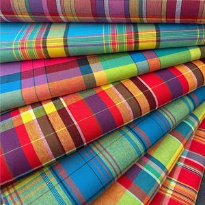 Tissu Madras Antillais Guadeloupe Rouge Jaune Bleu Vert Multicolore Oeko Tex pour Costumes Habillement Décorations Ameublement