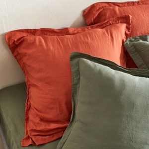 Bed Linen in Hemp and Organic Cotton Terracotta color with Wooden Buttons image 3