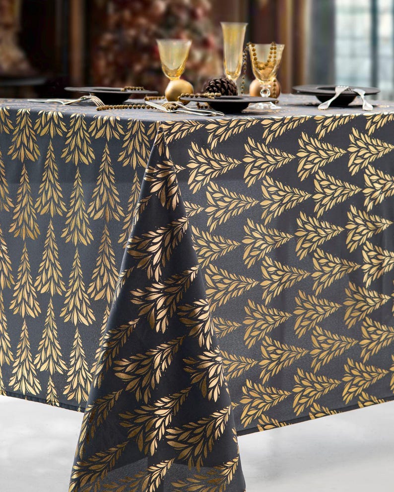 Black and Gold Christmas Tree Rectangular Tablecloth for New Year's Eve