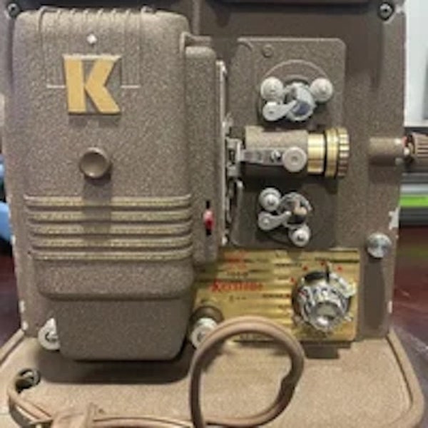 élégant rustique ancien film projecteur bobine tournant coupé