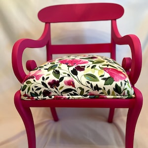 HOT PINK Floral Chair