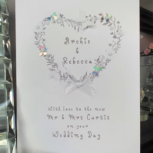 tarjeta de boda blanca, tarjeta personalizada del día de la boda, tarjeta de boda con corazón de mariposa, tarjeta de novia y novio, para la nueva tarjeta de señor y señora