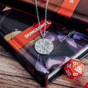 crystals of power Necklace, Gift for Gamer, 5E Character Gift, Fantasy Jewelry for Women, Gift for Gamer