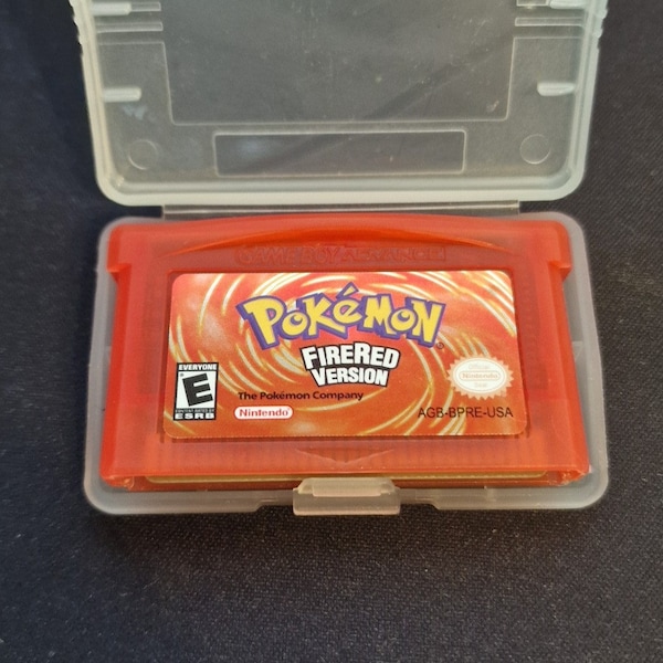 Pokemon Fire Red Nintendo Gameboy Advance Vintage Video Game GB