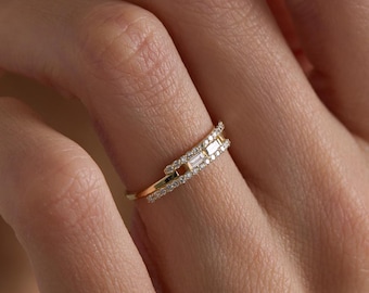 ハンドメイドのソリッドゴールドバゲットキュービックジルコニアリング：ミニマリストの結婚指輪