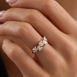 14K Gold Wavy Band Triangle Stone Ring Minimal Geometric Stack Ring