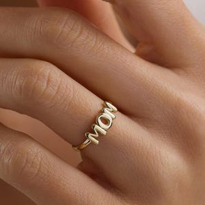 ミニマルなゴールドのママリング、モダンなマザージュエリー、14K/18Kソリッドゴールドバンド