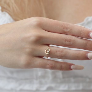 10k/14k/18k Gold Knot Diamond Ring/Solid Gold Knot Diamond Ring/Handmade Diamond Ring/Best Mothers Day Gift / Christmas Gift