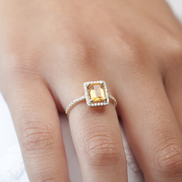 10k/14k/18k Gold 7x5MM Genuine Baguette Citrine Ring / Solid Gold Baguette Citrine Ring / Handmade Gold Citrine Ring / Best Mothers Day Gift