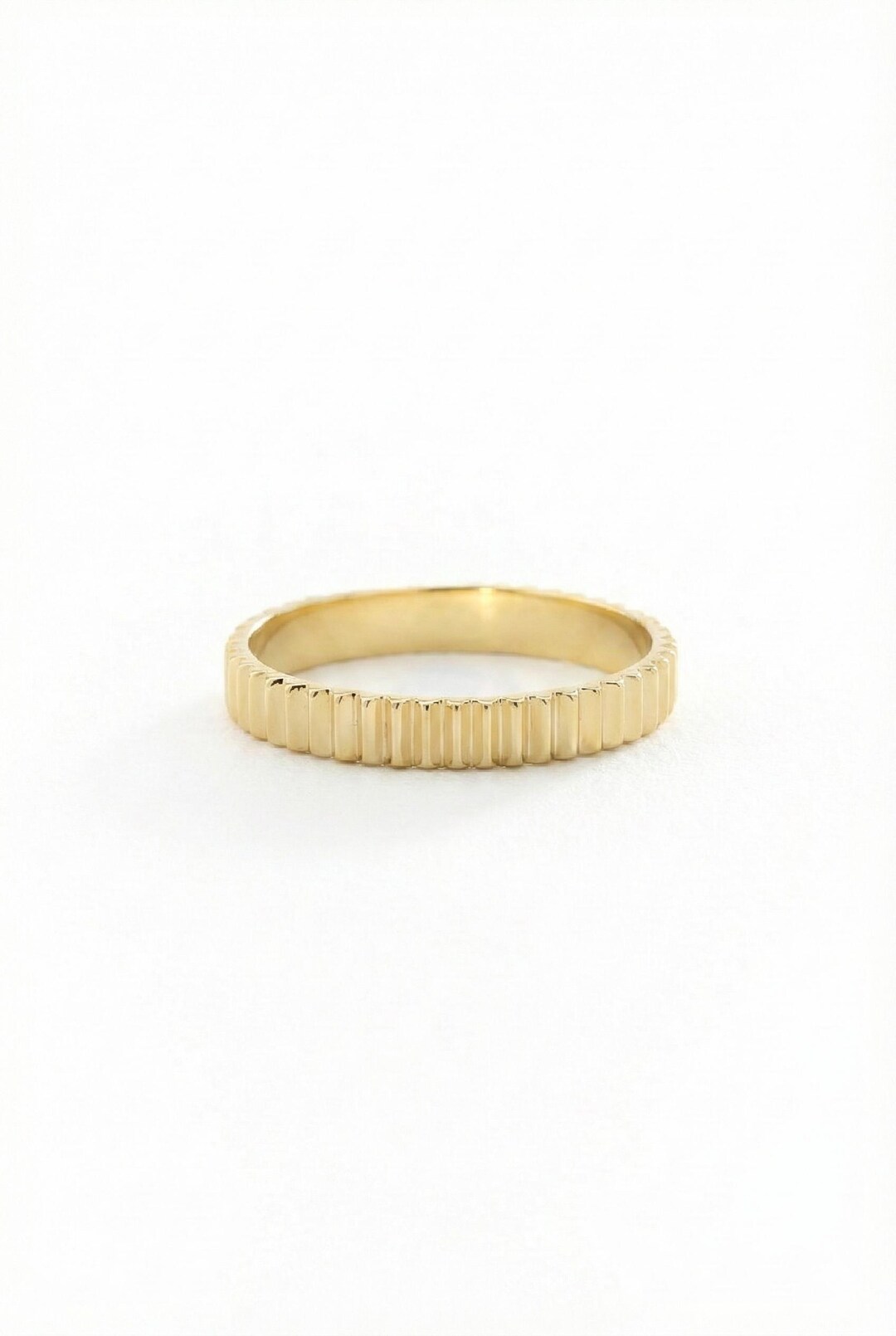 14K Gold Ridged Ring, Minimalist Unisex Band - Etsy
