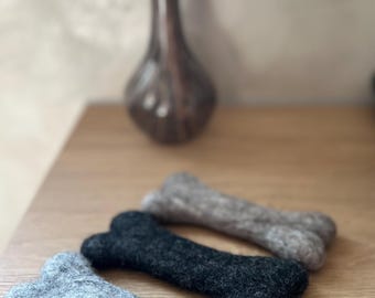 Stilvolles Hundespielzeug Filz 15cm – leise, nachhaltig & handgemacht