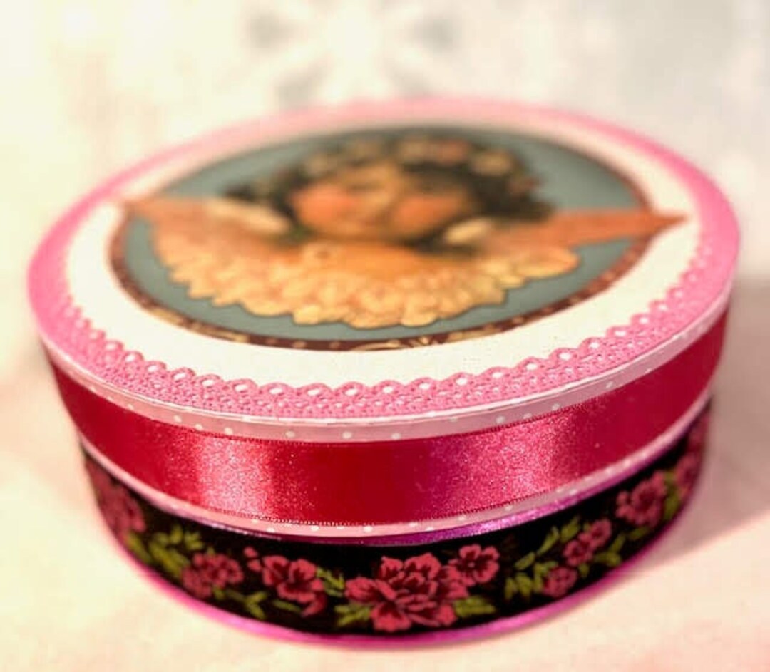 Gift Box, Storage Box, Memento Box, Keepsake Box, Round Box, Angel Box