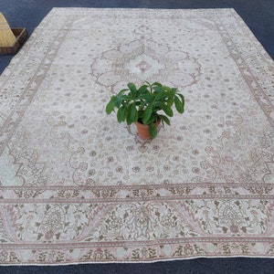 9&#39; x 12&#39; Vintage Rug, Living Room Large Rug, Oversized Area Rug, Saloon Handmade Rug, Rustic Neutral Rug, Extra Large Area Rug 9.3&#39; x 12.4&#39;