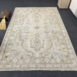 7x10 Neutral Area Rug, Vintage Wool Rug, Rugs For Living Room Rug, Hand Knotted Rug, Oushak Area Rug, Traditional Beige Rug 6.66 x 9.68