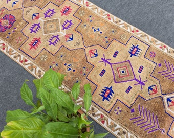 Tappeto da corridoio in lana marrone e viola: stile turco Oushak vintage