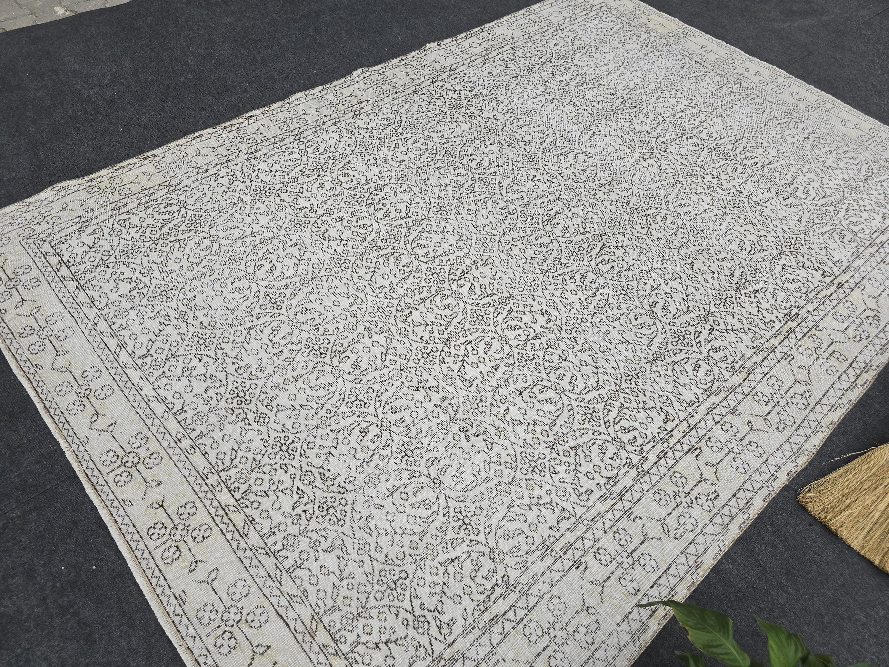 Vintage Oushak Wool Rug 7x10: Beige Turkish Area Rug, Handmade 1970s