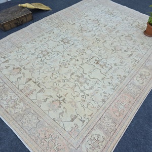 7 x 10 Vintage Neutral Rug, Turkish Oushak Area Rug, Hand Knotted Rug, Rustic Wool Rug, Oriental Rug, Muted Rug, Beige Rug 6.89&#39; x 10.30&#39;
