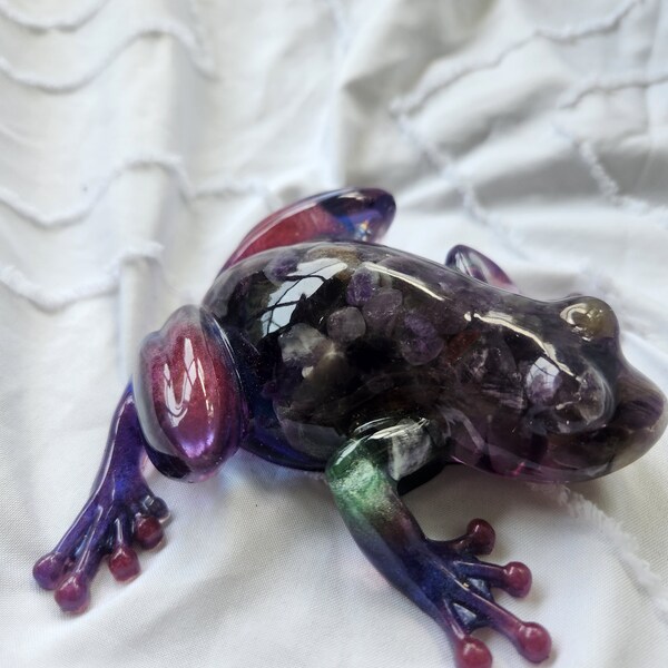 Frog, resin frog