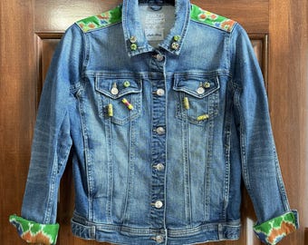 Reworked Denim Jacket – Upcycled Medium Jean Jacket with Vintage Sari Silk Accents