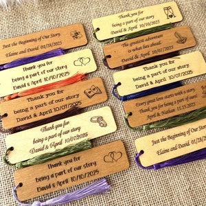 Custom Wooden Bookmarks for Wedding - Rustic Bookmarks Favors - Wedding Wooden Gift for Guests - Wedding Bulk Favors - Bridal Shower Favors