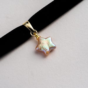 Slim Black Velvet Choker w/ Star Pearl 14K Gold Plated Pearl Choker Y2K Gift for Her Pearl Necklace Gothic Choker Gothic Style Choker