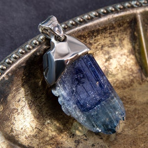 Tanzanite crystal silver necklace, jewelry gift, best holiday gift, wedding gift crystal, tanzanite jewelry, tanzanite pendant large