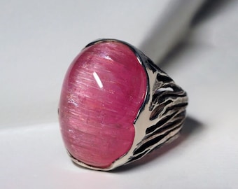 Large Rubellite Pink Tourmaline Silver Ring Cat&#39;s Eye Effect Oval Cabochon Bright Pink Natural Stone Fantasy Band Shape Libra Gift Statement